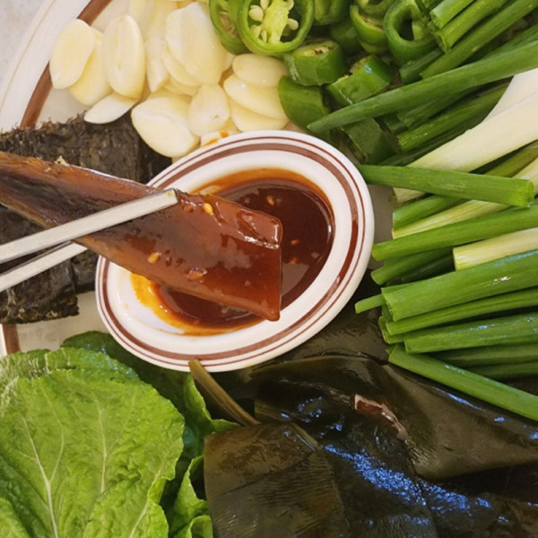 [구룡포직송] 자연산 돌미역 햇 과메기 10쪽+야채세트